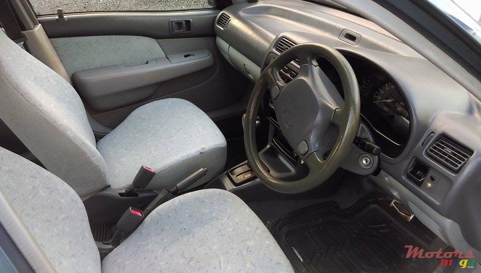 1997' Toyota Starlet photo #3