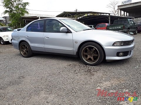 2004' Mitsubishi Galant photo #1