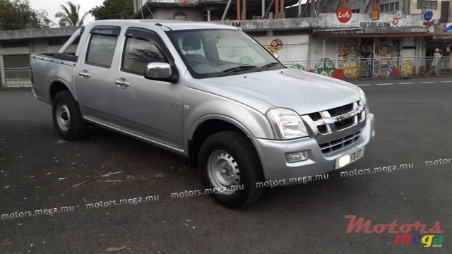 2007' Isuzu D MAX photo #1