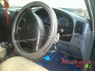 1998' Toyota Hilux 4X4  photo #5