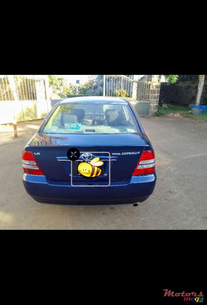 2002' Toyota Corolla NZE 121 photo #2
