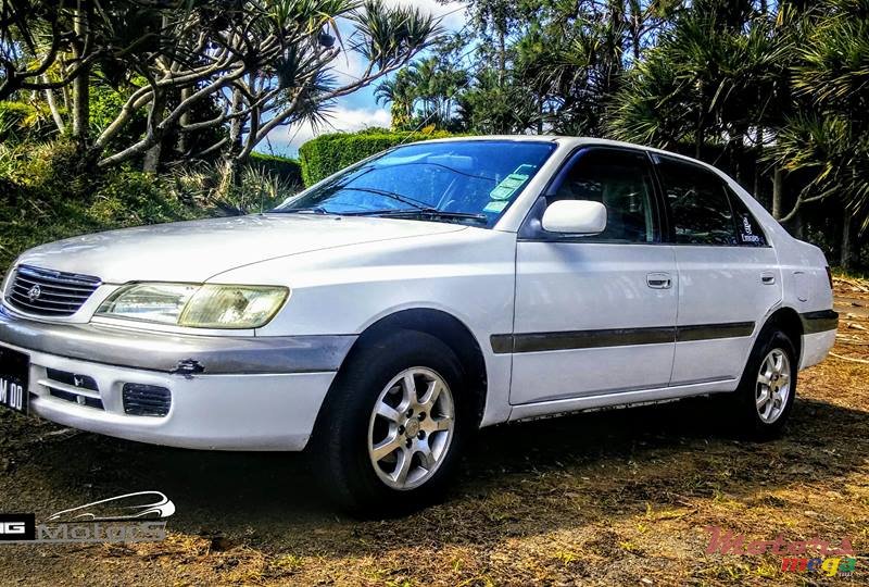 2000' Toyota Premio 1.5 photo #1