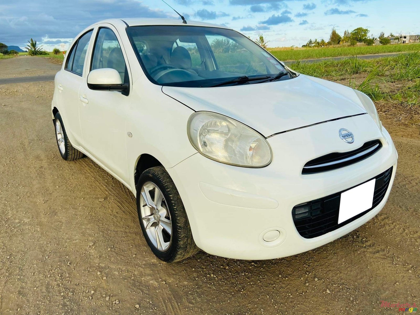 2013' Nissan March Ak13 photo #3