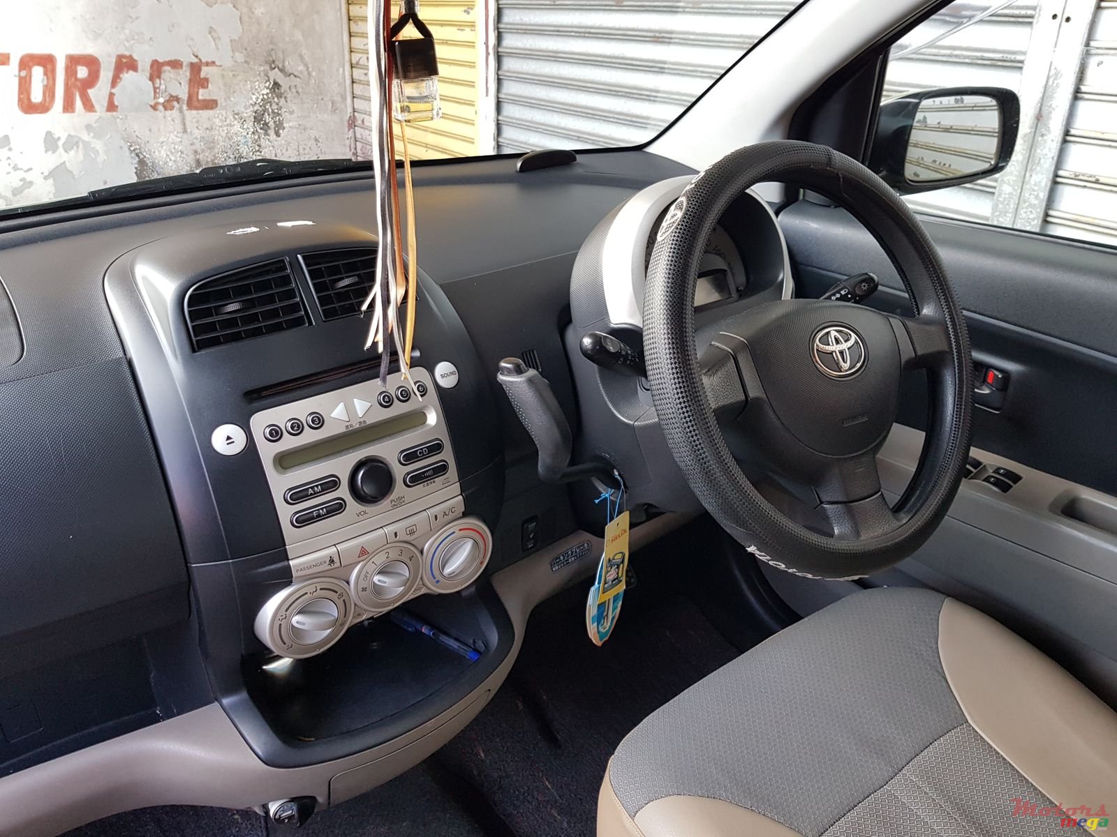 2005' Toyota Paseo Passo photo #3