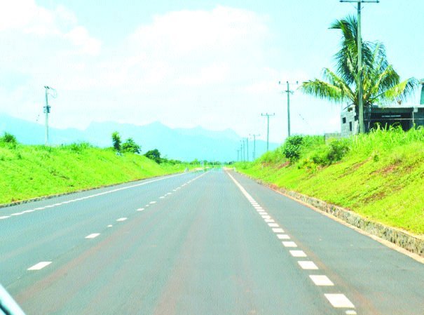 The Phoenix/Beaux Songes Link Road opened on 20