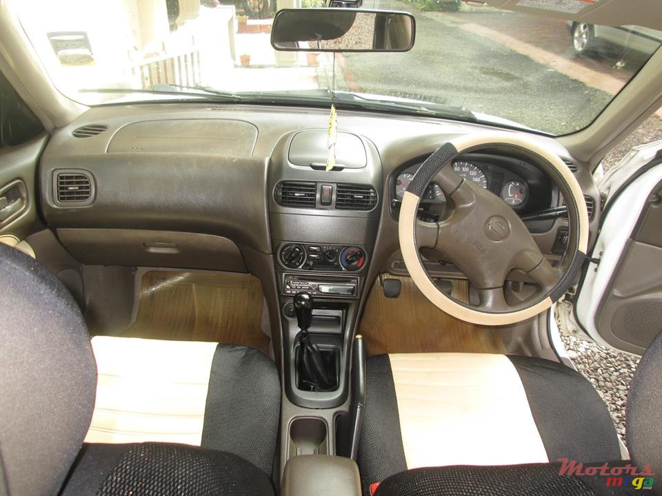 2000' Nissan Sunny B15 photo #6