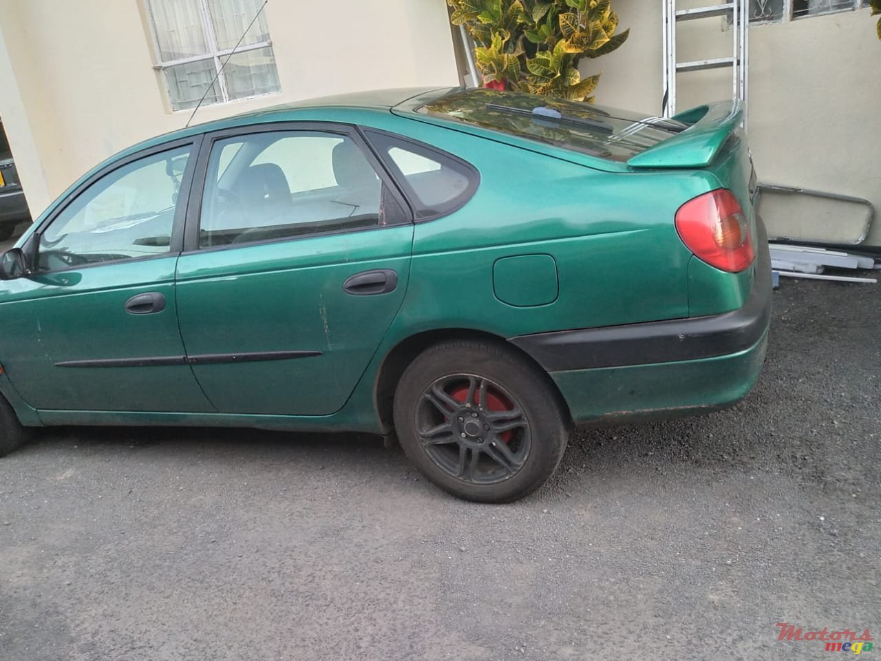 1998' Toyota Corolla photo #2