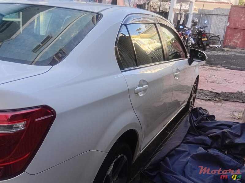 2019' Toyota Axio photo #5