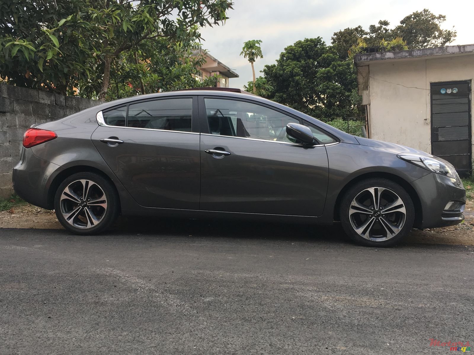 2013' Kia Cerato photo #3