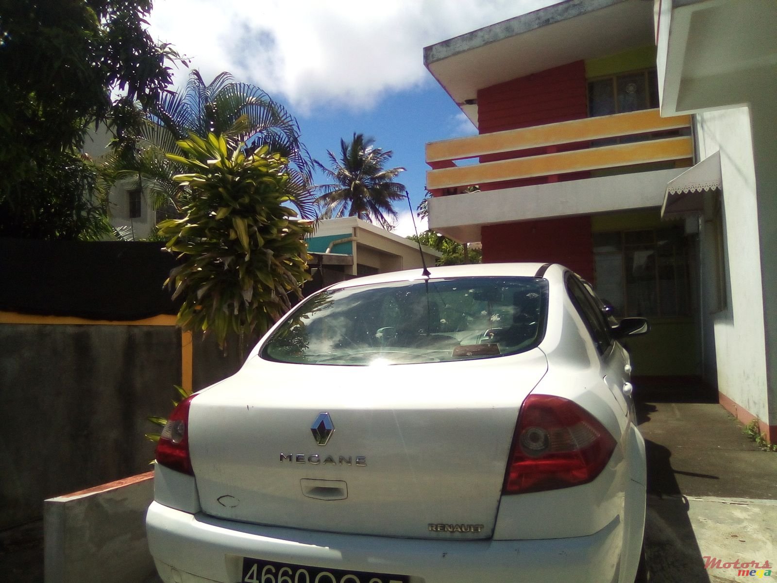 2005' Renault Megane photo #1