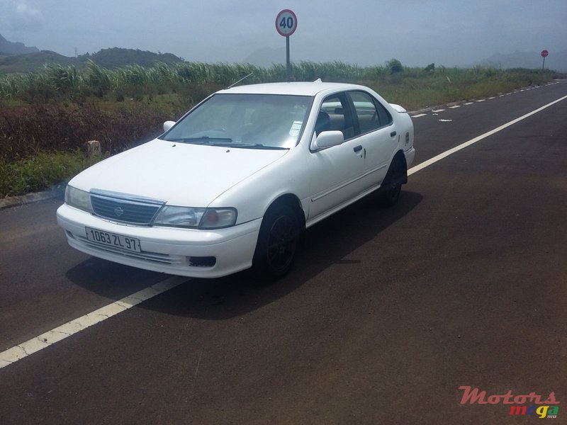 1997' Nissan Sunny photo #1