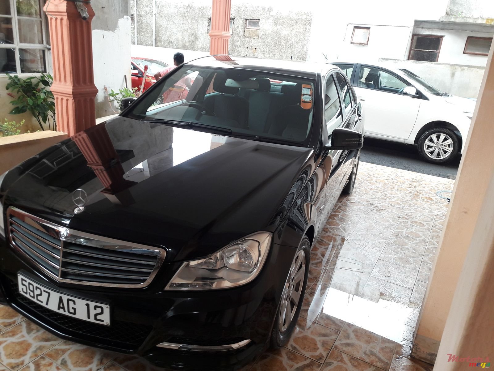 2012' Mercedes-Benz C 180 photo #5