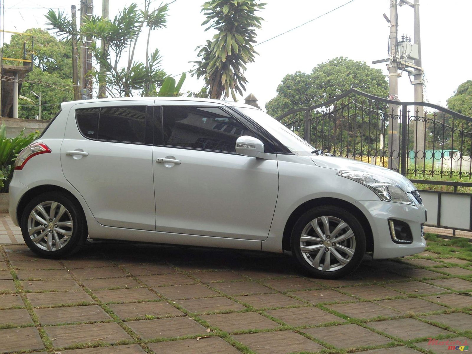 2015' Suzuki Swift JAPAN 1.4 MANUAL photo #5