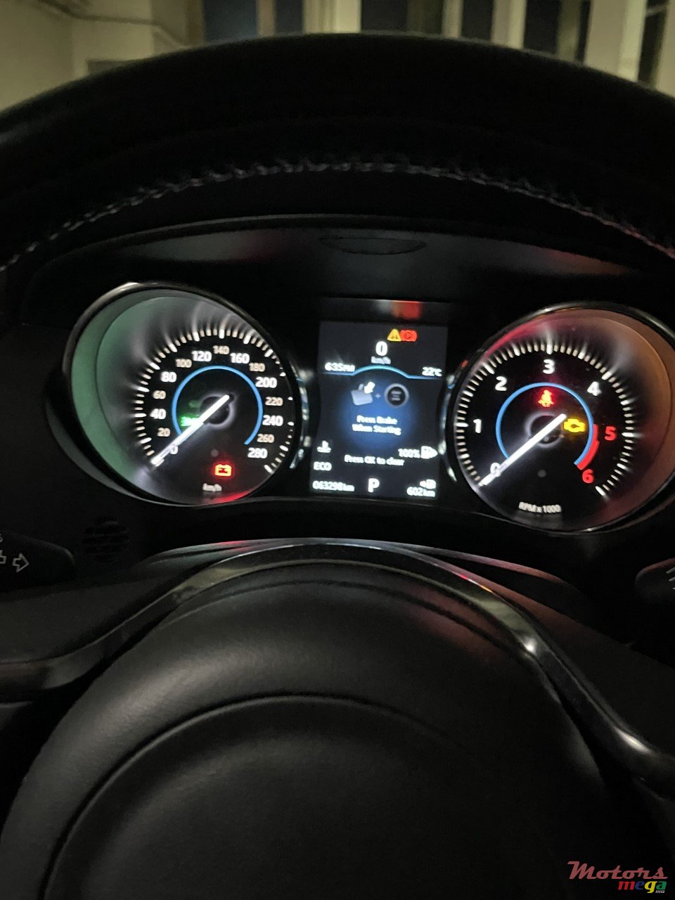 2017' Jaguar F-Pace R Sports photo #4