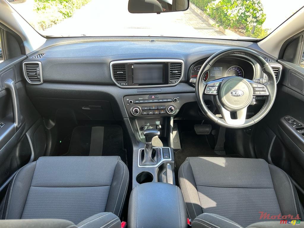 2019' Kia Sportage photo #4