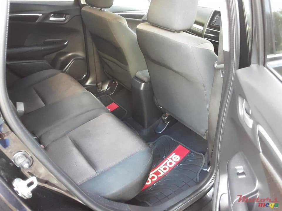 2014' Honda Fit HYBRID photo #5