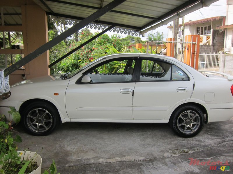 2004' Nissan Sunny photo #5