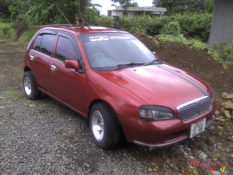 1998' Toyota Starlet photo #1