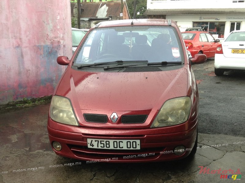 2000' Renault Megane Scenic photo #1