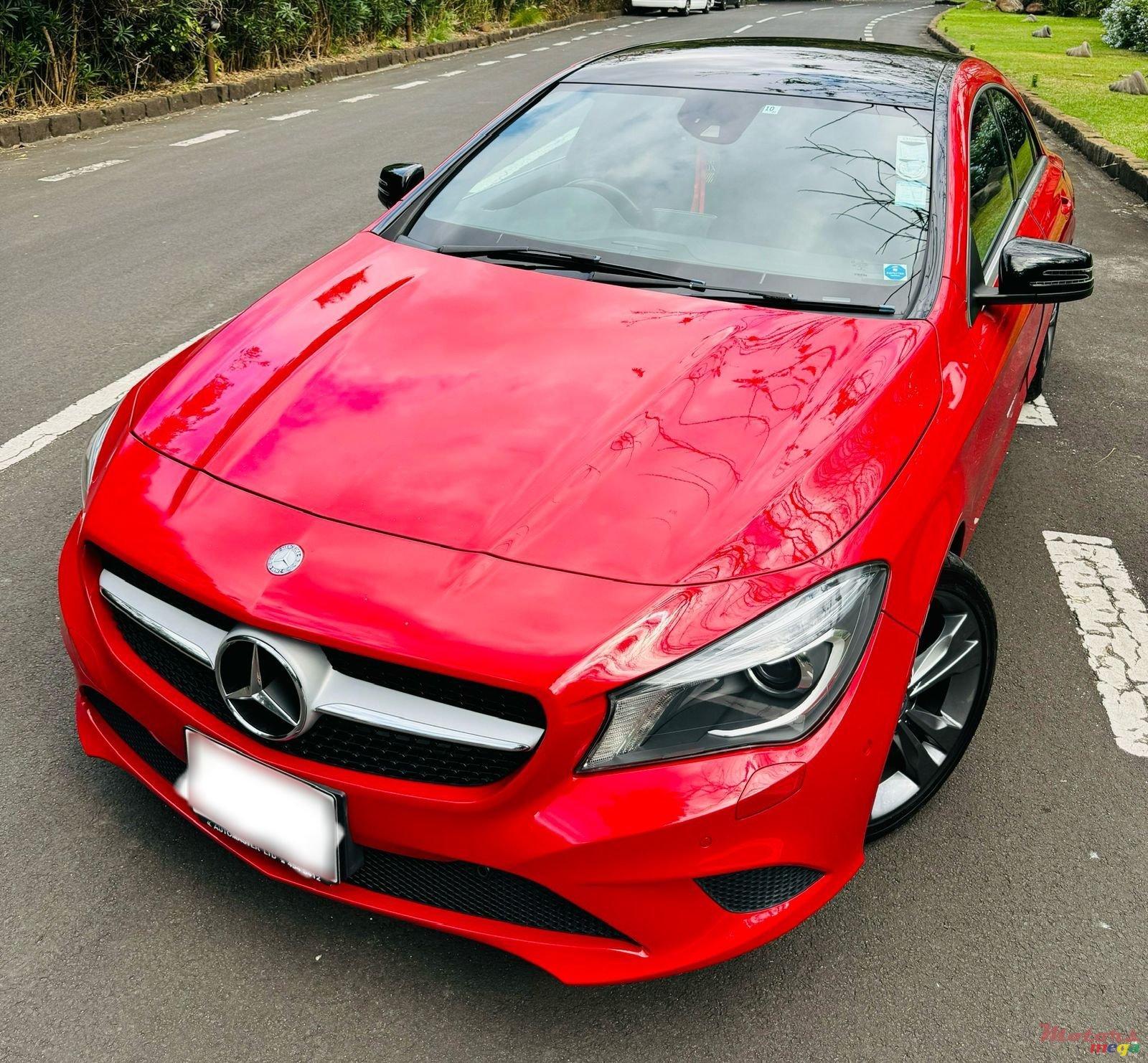 2014' Mercedes-Benz CLA 180 photo #2