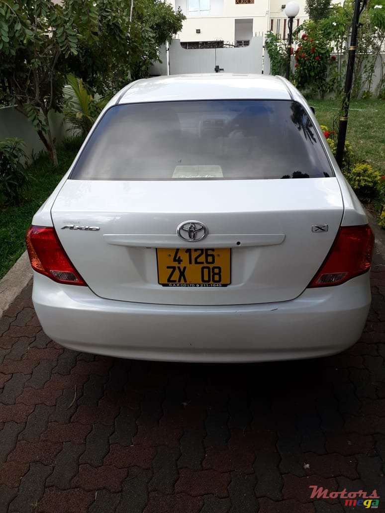 2008' Toyota Axio photo #6