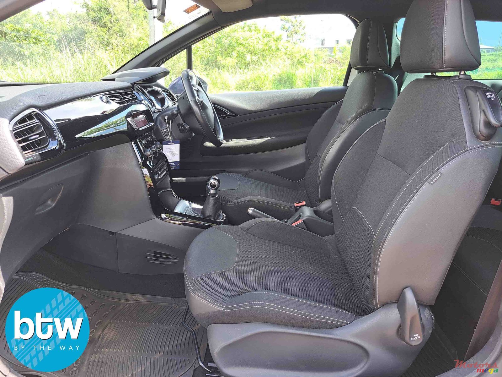 2016' Citroen DS3 photo #5