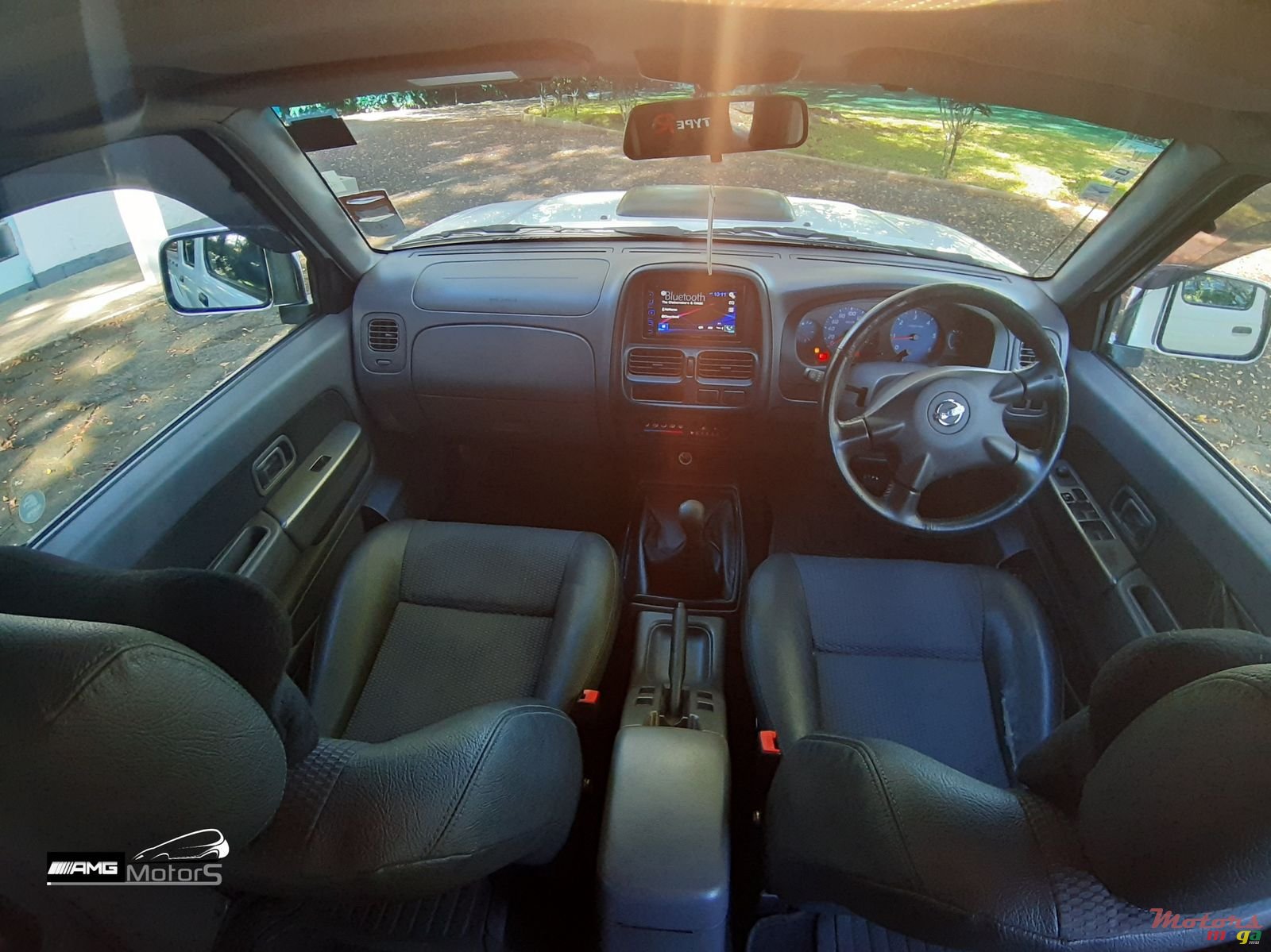 2014' Nissan Hardbody Predator NP300 photo #5