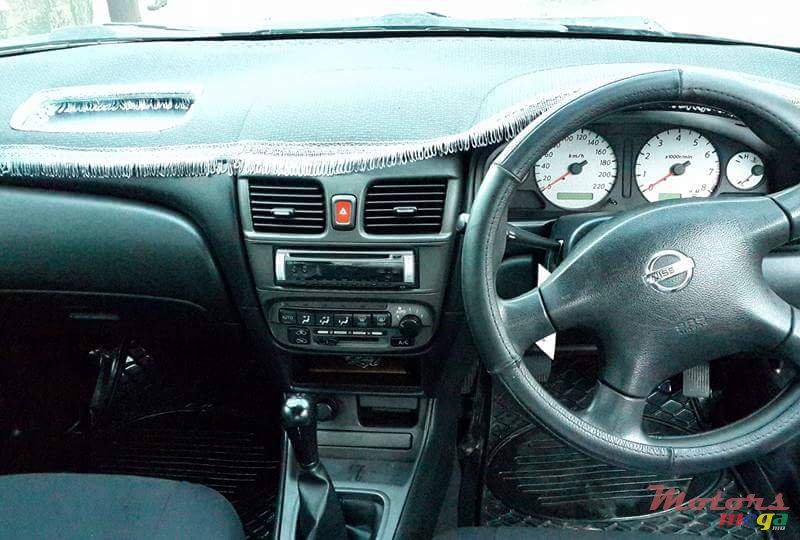 2004' Nissan Sunny N17 photo #5