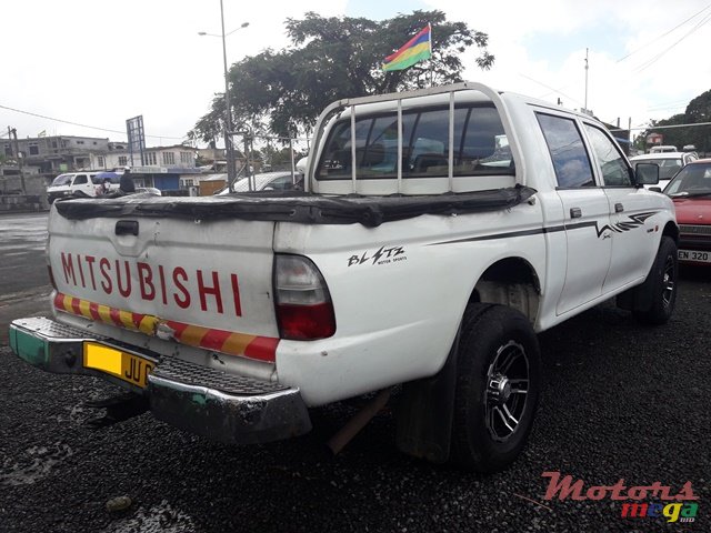 2000' Mitsubishi L 200 2*4 photo #6