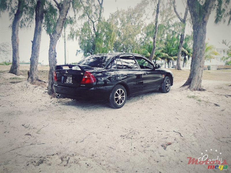 2000' Mitsubishi Lancer Glxi photo #1