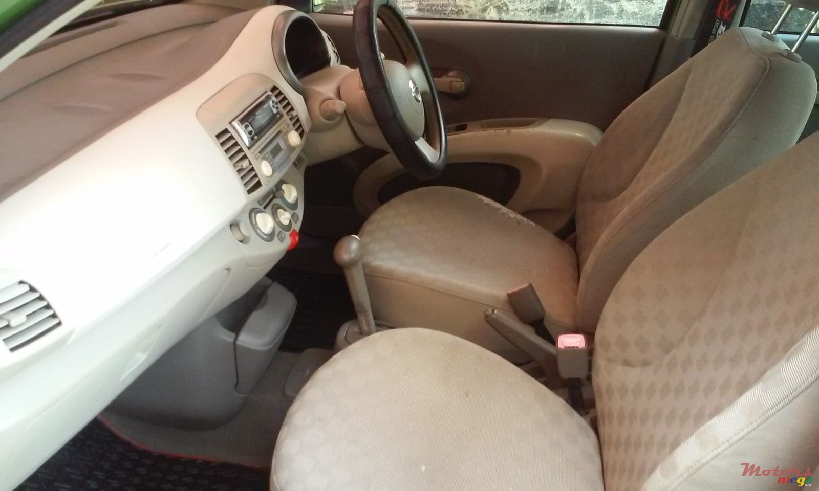 2005' Nissan Ak 12 Automatic photo #2