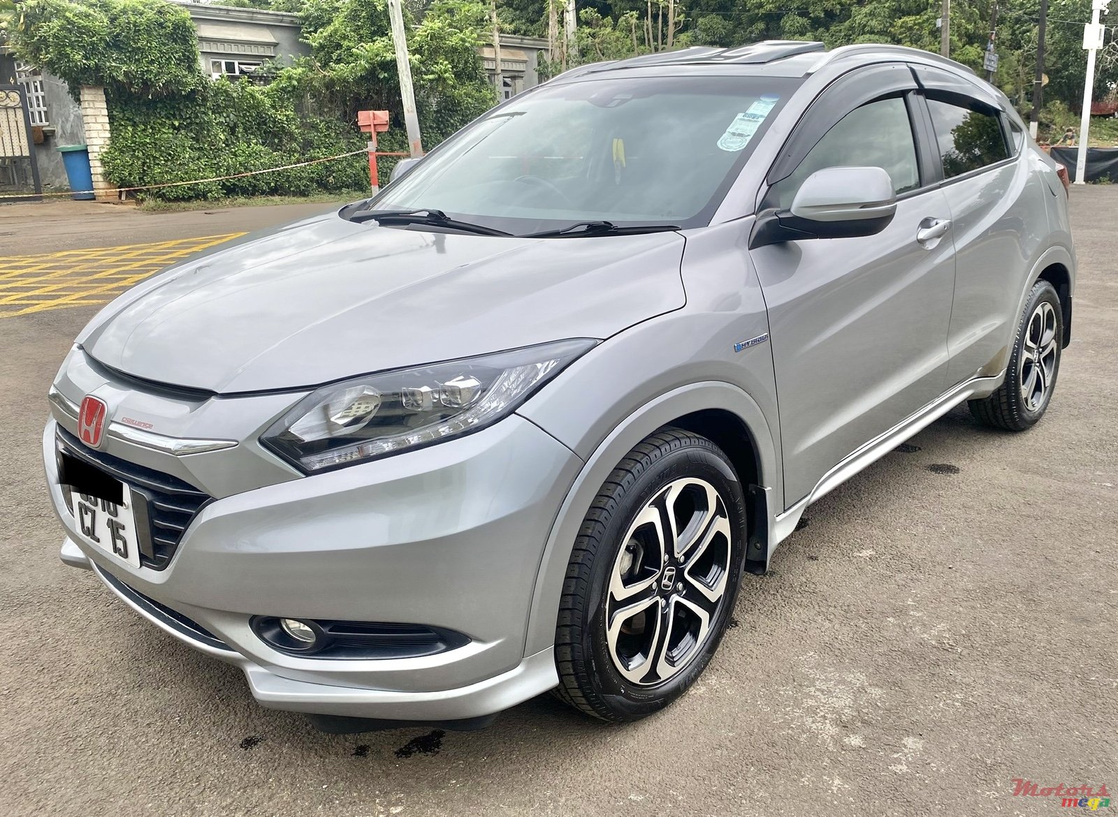 2015' Honda Vezel Z Sensing photo #2