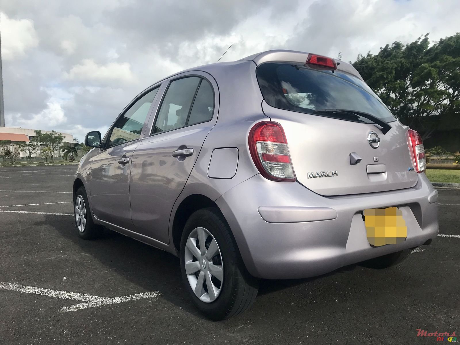 2011' Nissan March photo #3