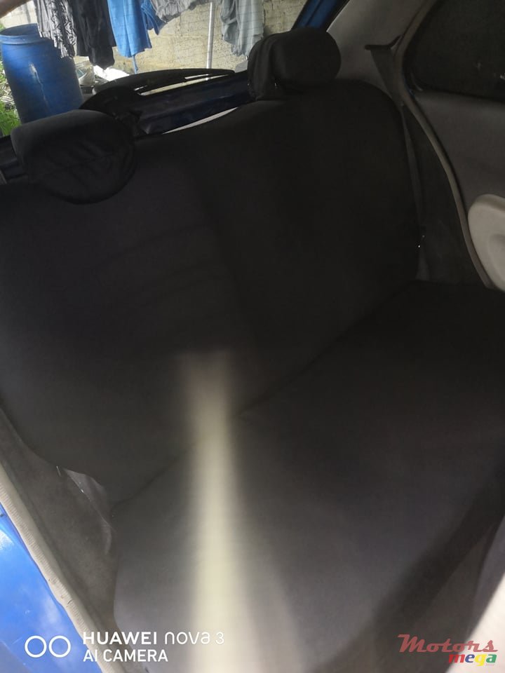 2003' Nissan March photo #1