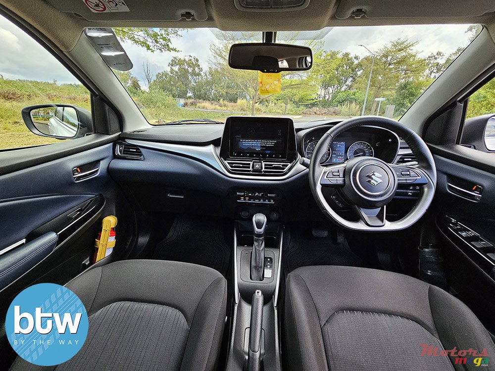 2022' Suzuki Baleno GLX photo #5
