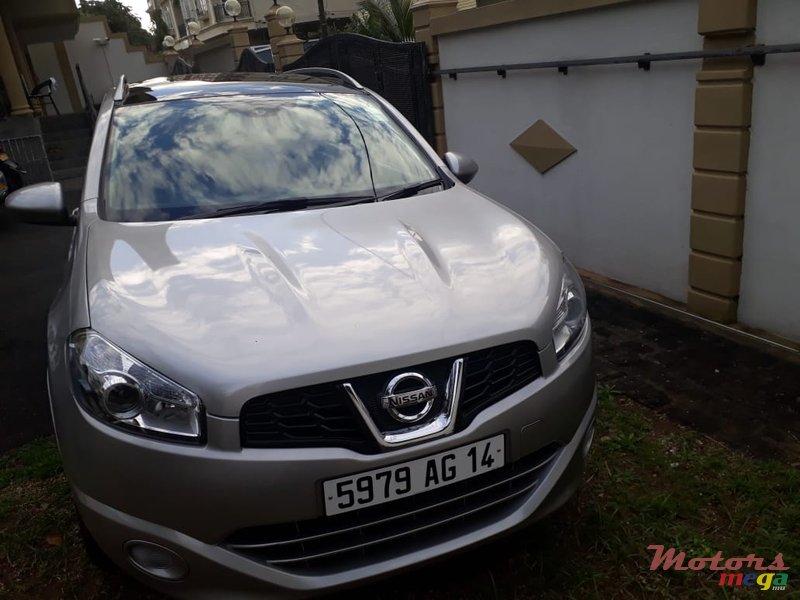 2014' Nissan QASHQAI +2 photo #2