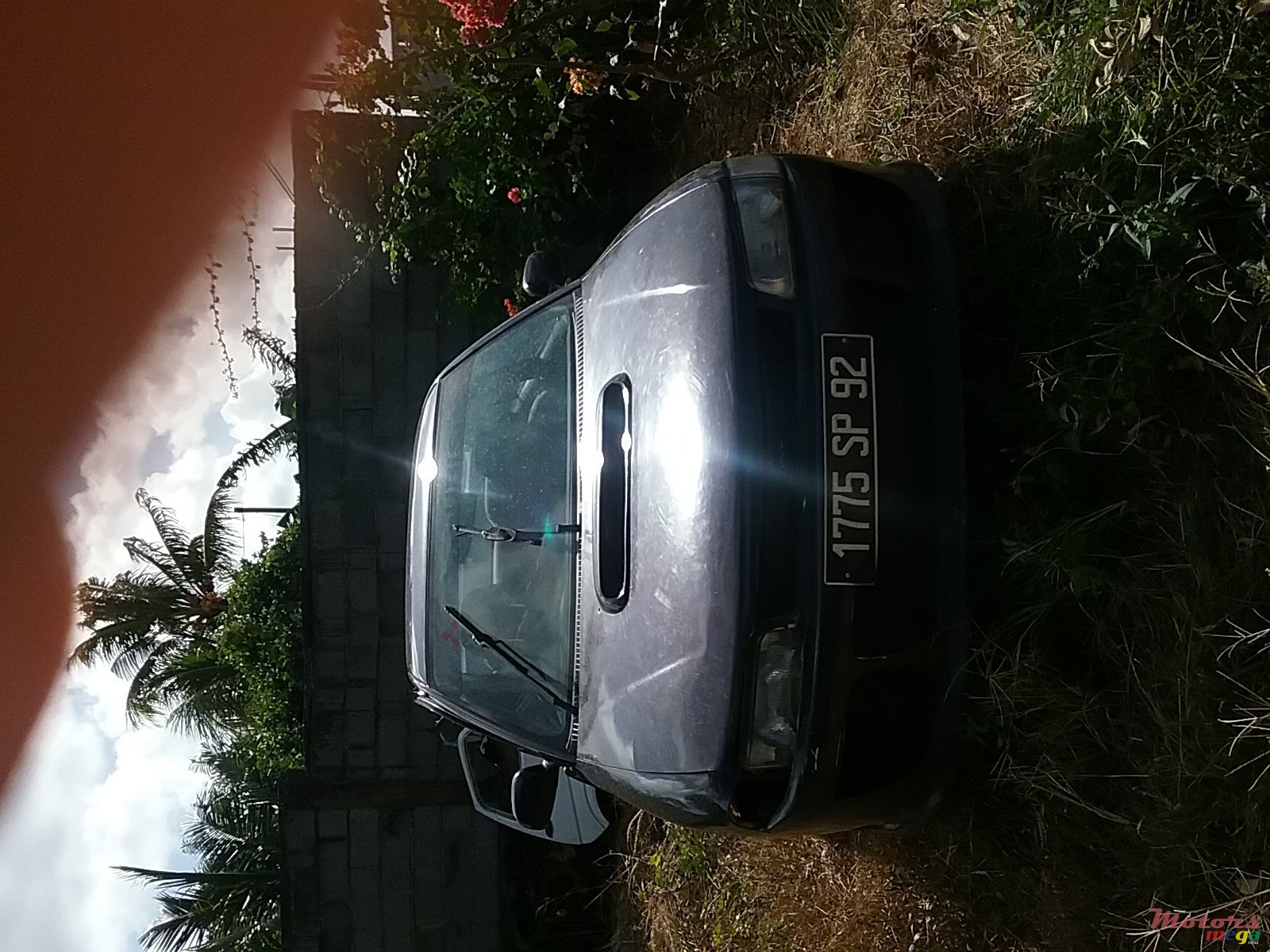 1992' Mitsubishi photo #1