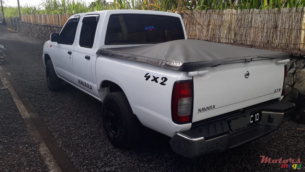 2010' Nissan Navara Japan photo #2