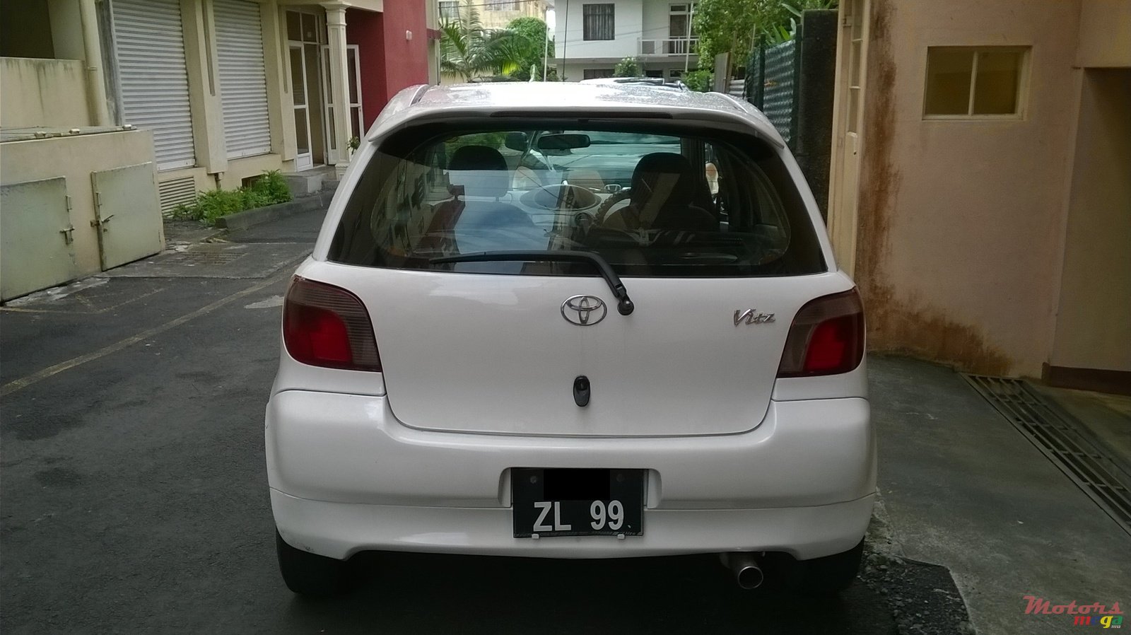 1999' Toyota Vitz  (Rs 3,300 L'enregistrement) photo #2