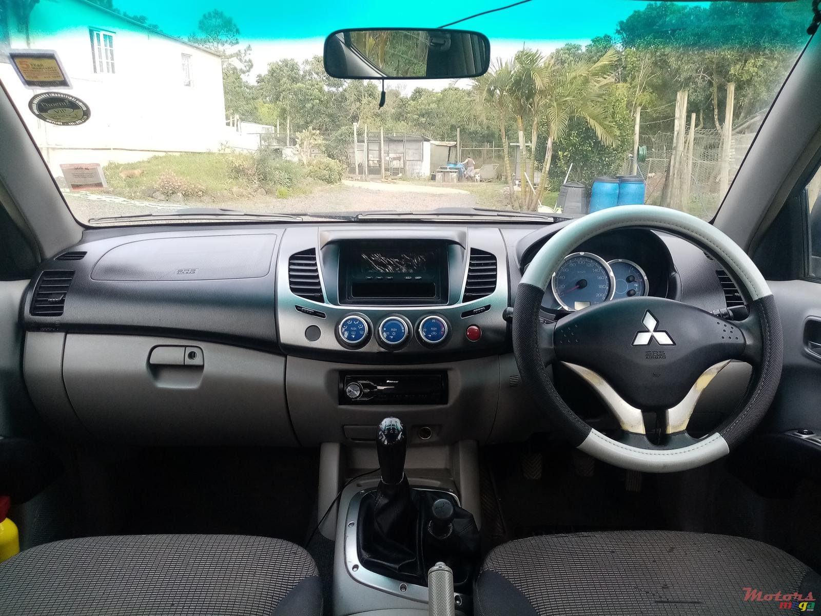 2007' Mitsubishi L 200 photo #7