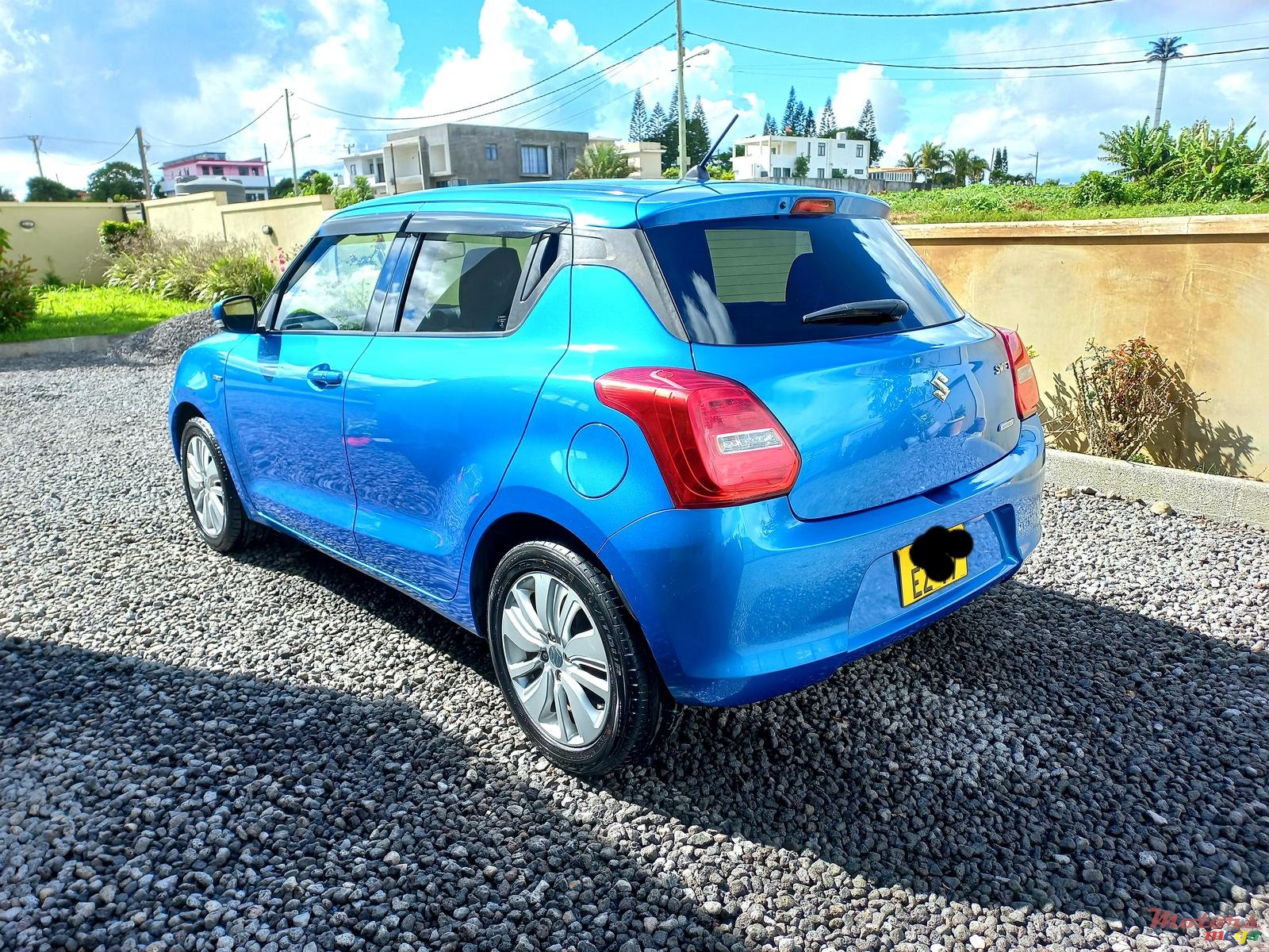 2017' Suzuki Swift photo #3