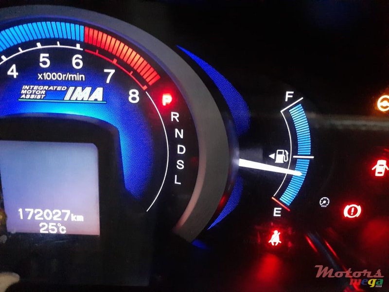 2010' Honda Insight Hybrid photo #4