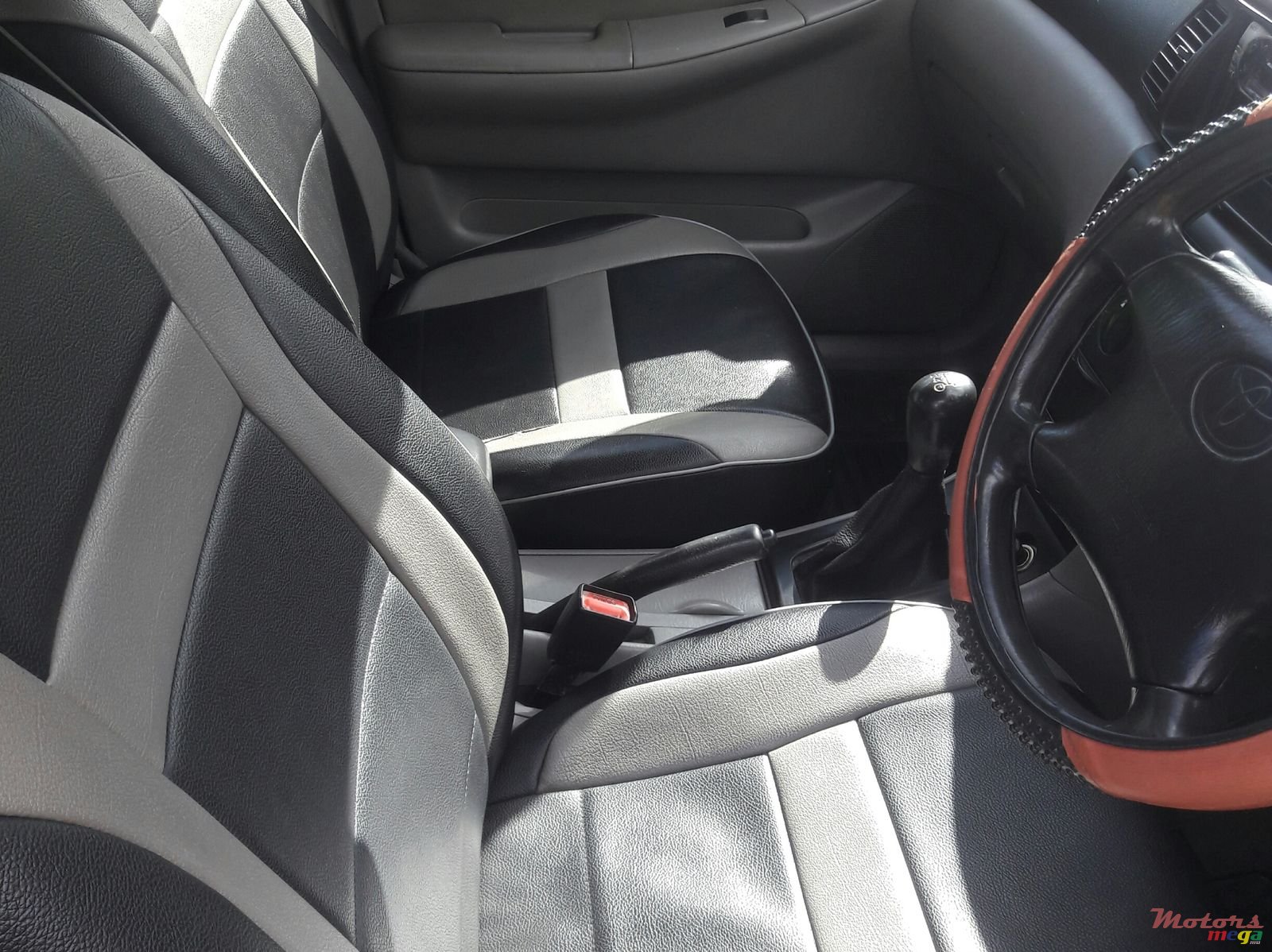 2002' Toyota Corolla photo #6