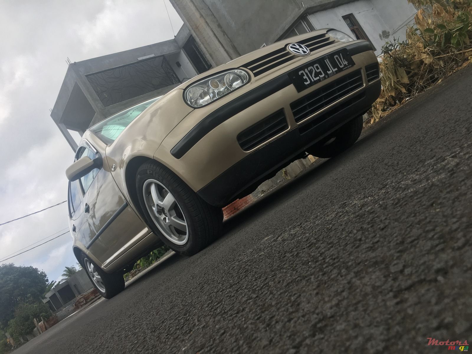 2004' Volkswagen Golf IV photo #5