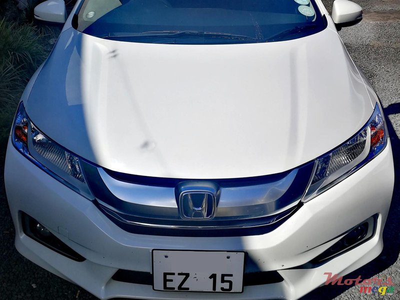 2015' Honda Grace Hybrid photo #4