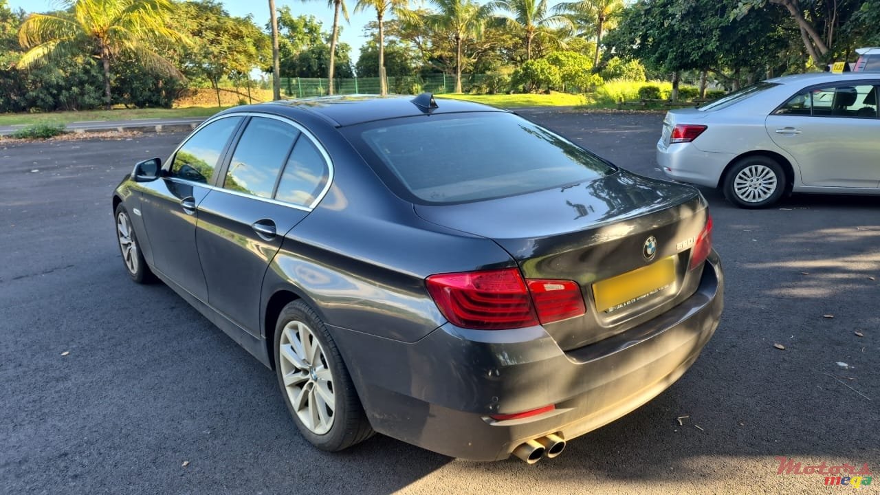 2016' BMW 5 Series photo #6