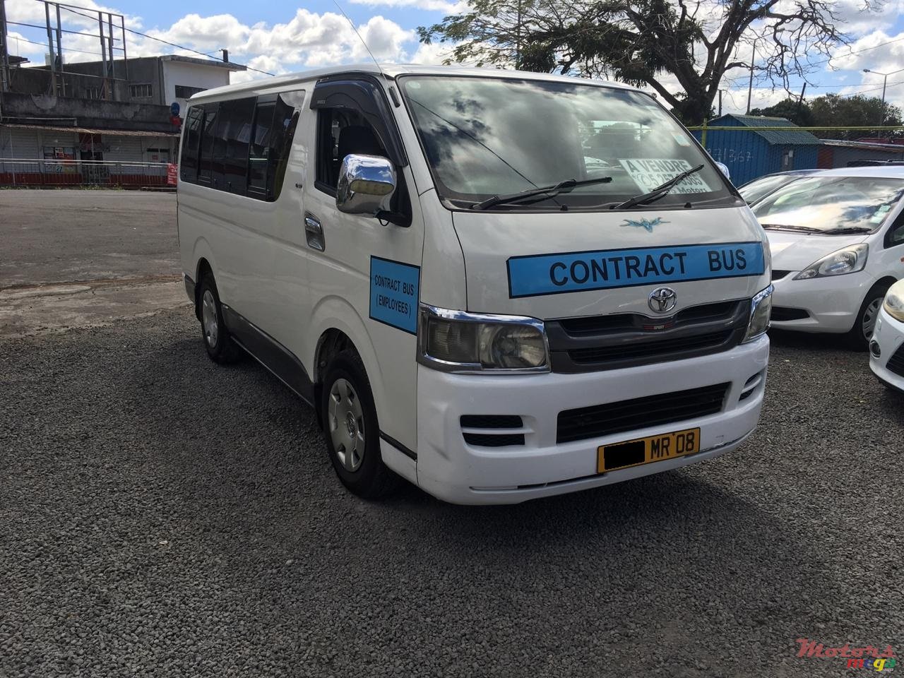 2008' Toyota HiAce photo #2