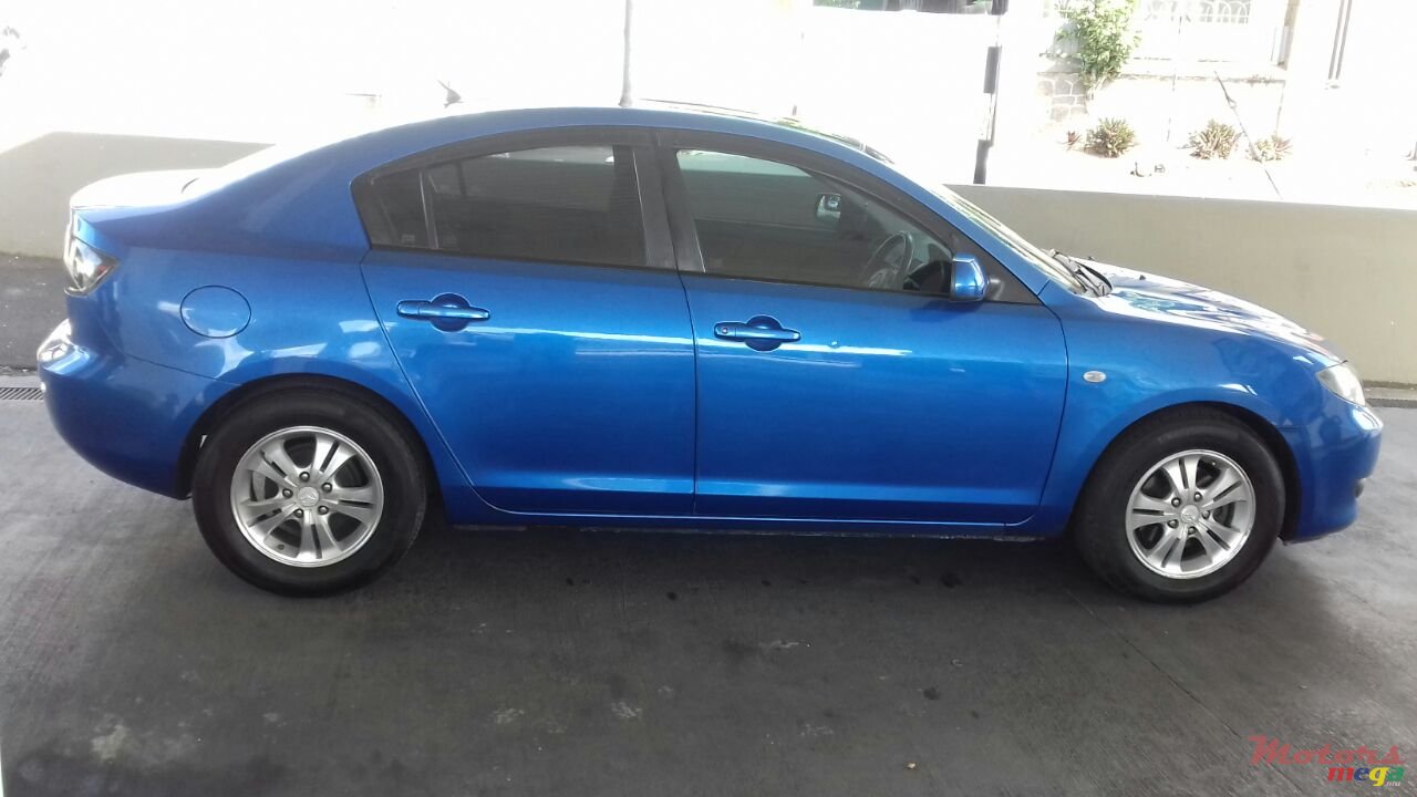 2006' Mazda 3 photo #3