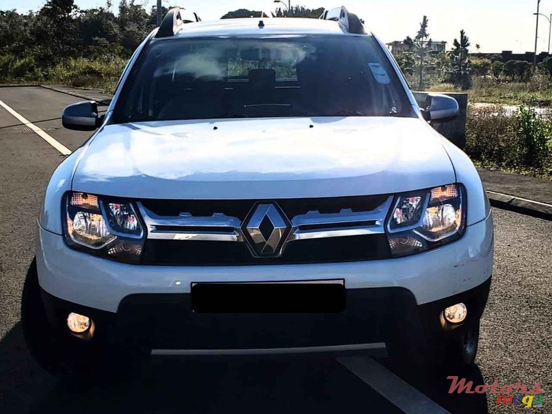 2017' Renault Duster 1.5L AUTOMATIC photo #2