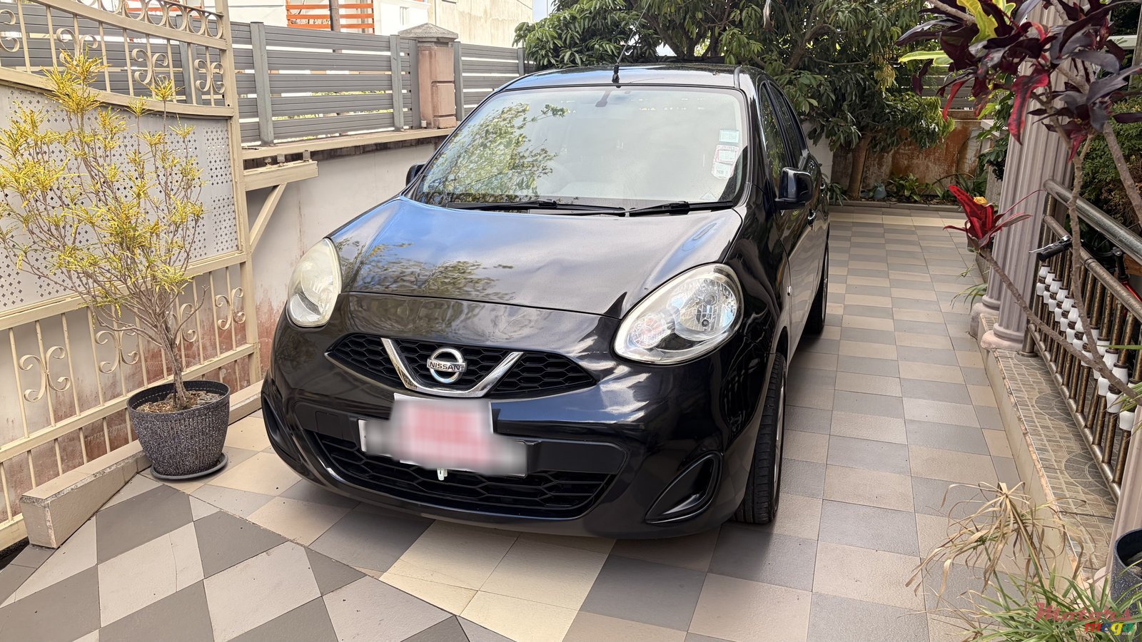 2014' Nissan March photo #1